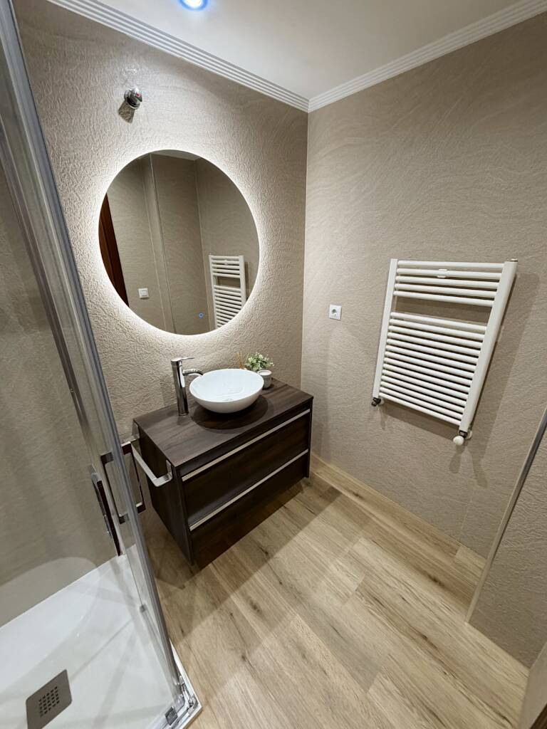 baño moderno reformado en castellon sin obra