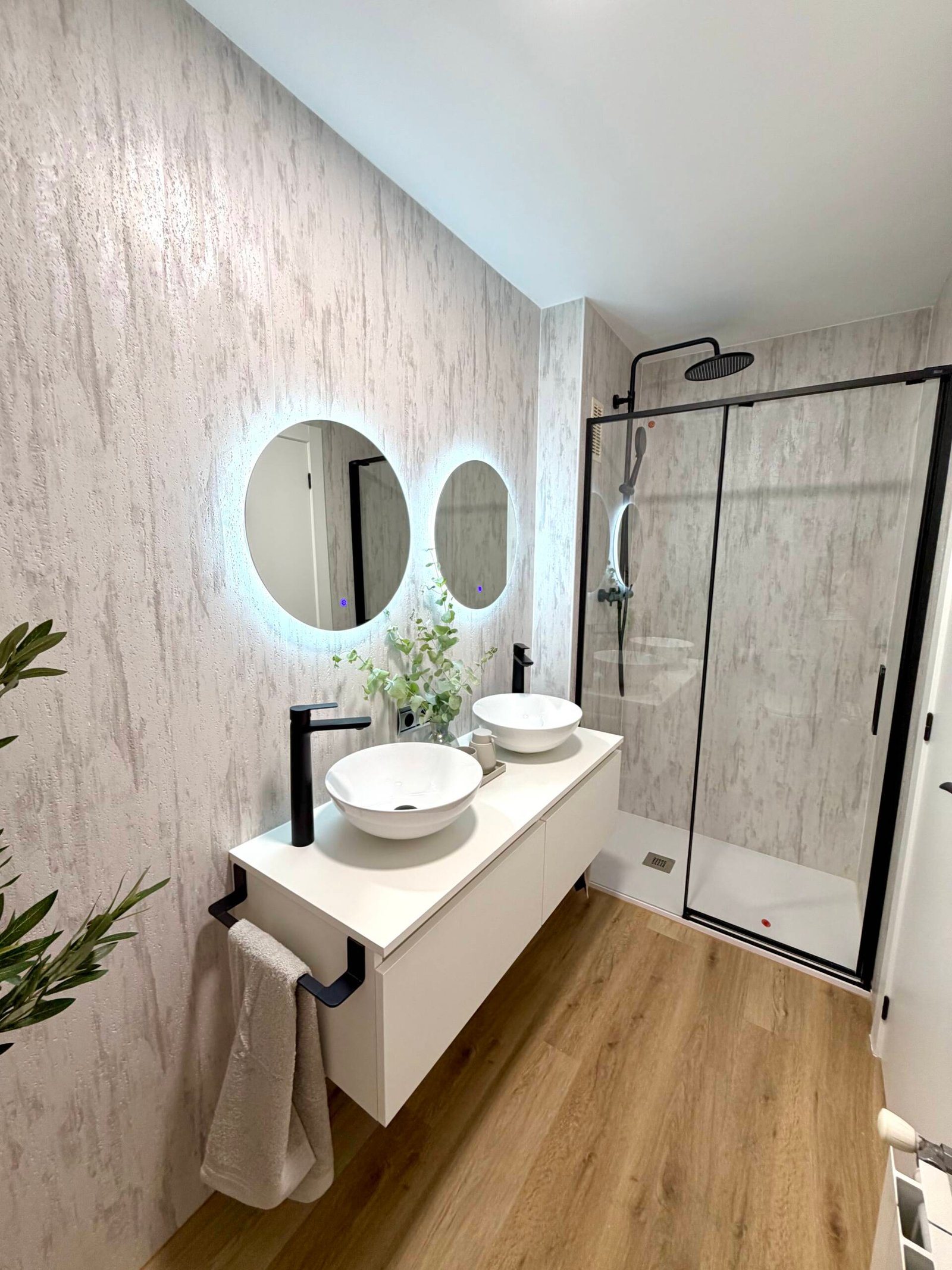 Reforma de baño en Castellón: más luz y amplitud